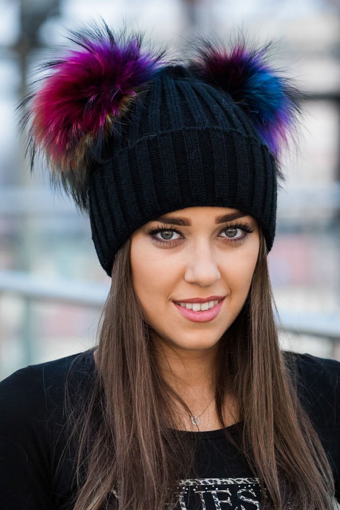 BEANIE WOOL HAT WITH DOUBLE POM POM | WOMEN \ HATS AND SCARFS \ WOOL