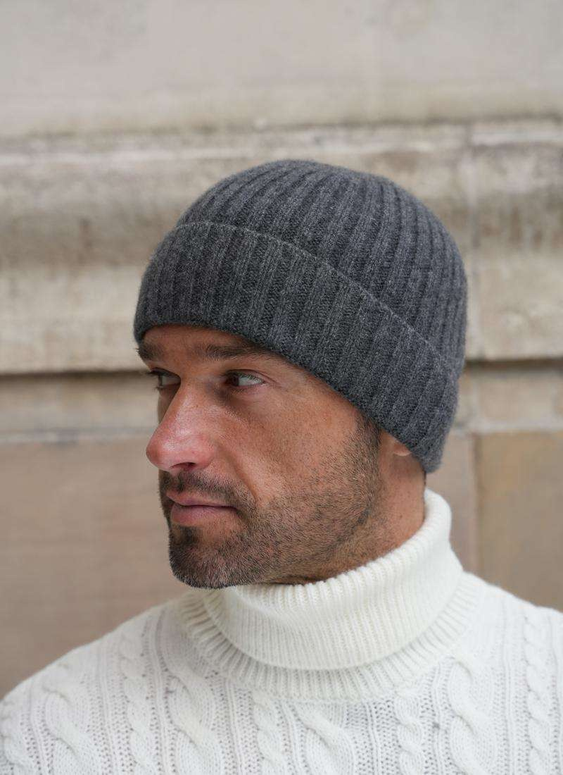 BLACK ALPACA WOOL HAT WITH GENUINE RACCOON FUR POM POM | MEN \ WOOL ...