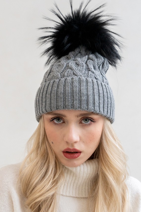  WOOL BEANIE HAT WITH GENUINE RACCOON FUR POM POM