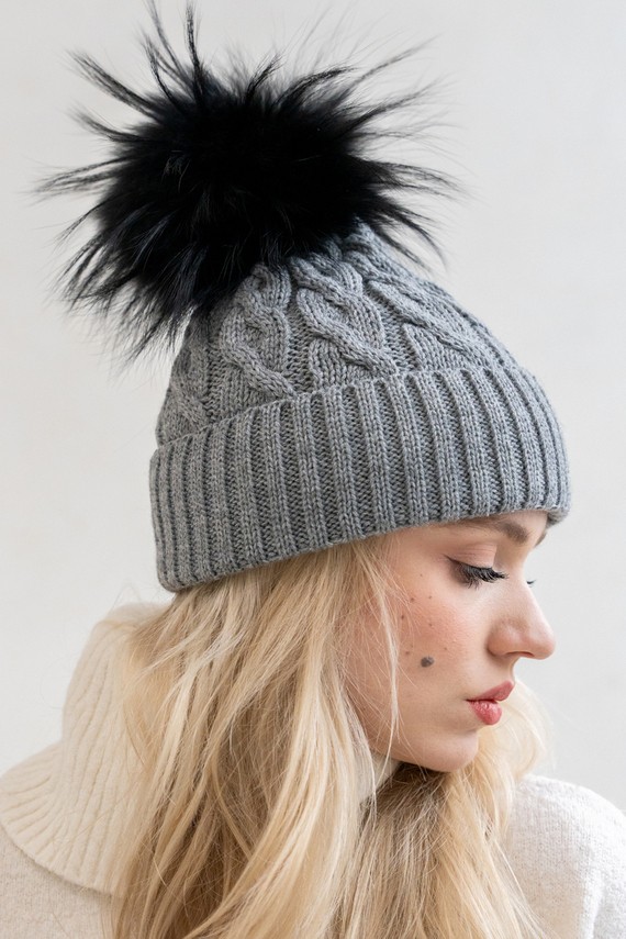  WOOL BEANIE HAT WITH GENUINE RACCOON FUR POM POM