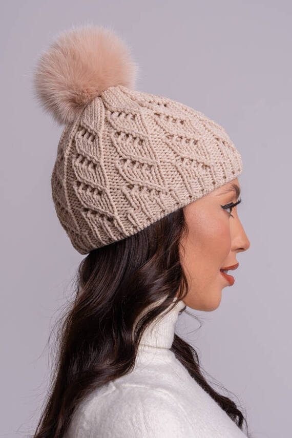  WOOL BEANIE HAT WITH GENUINE RACCOON FUR POM POM