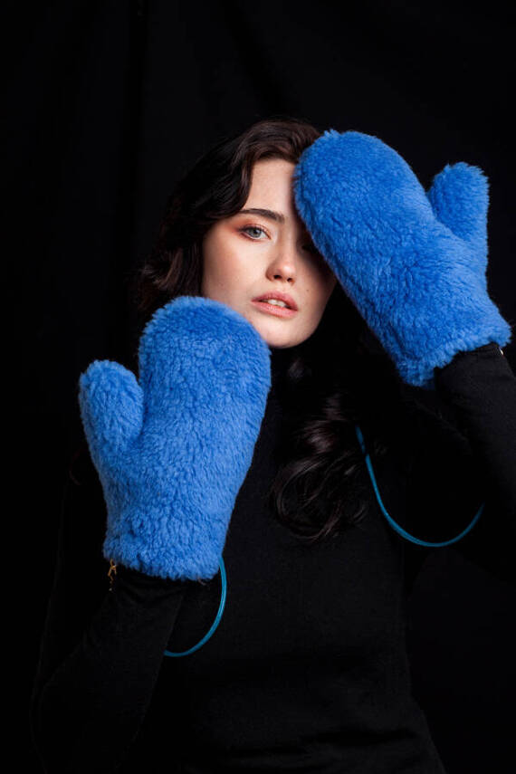 Black genuine rabbit fur gloves