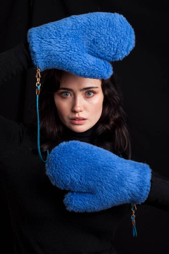 Black genuine rabbit fur gloves