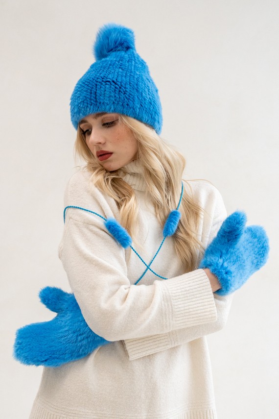 Blue mink fur gloves