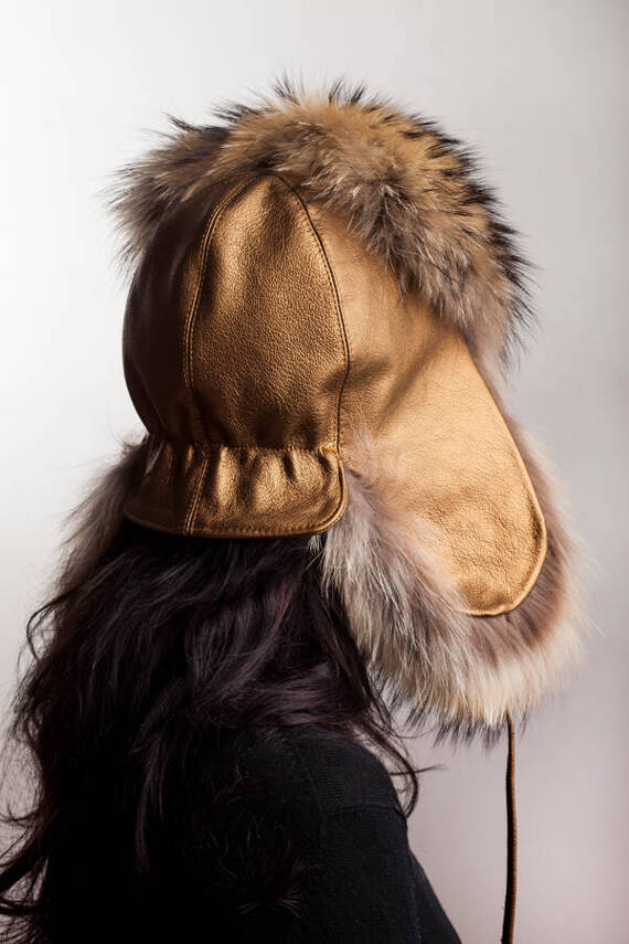 Womens Fur Trapper Hat in Black