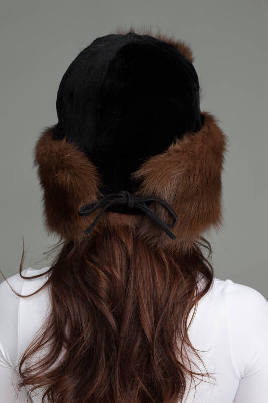 Womens Fur Trapper Hat in Black