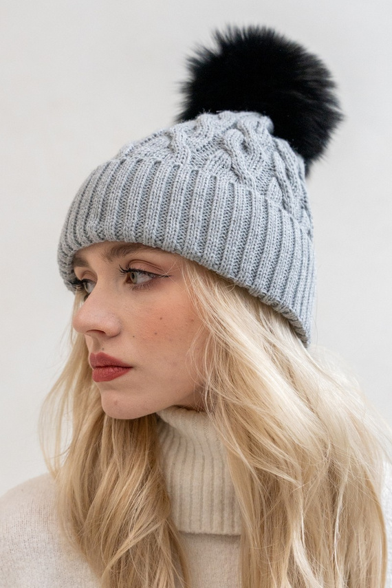  WOOL BEANIE HAT WITH GENUINE RACCOON FUR POM POM