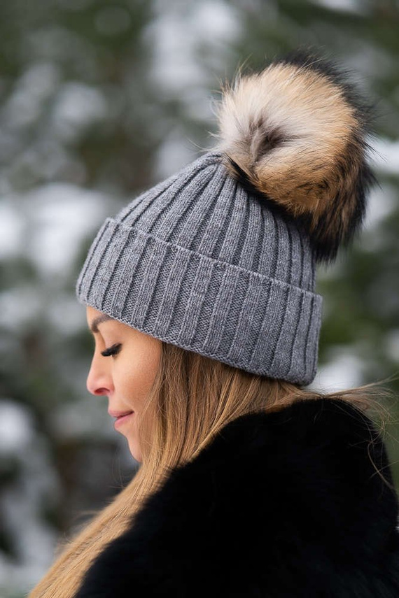 Ladies Ribbed Winter Alpaca Hat with Genuine Fin Raccoon pompom