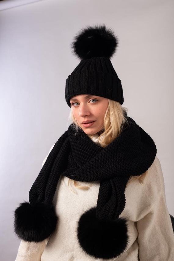 Woolen set with pompoms from a natural Finland raccoon fur 