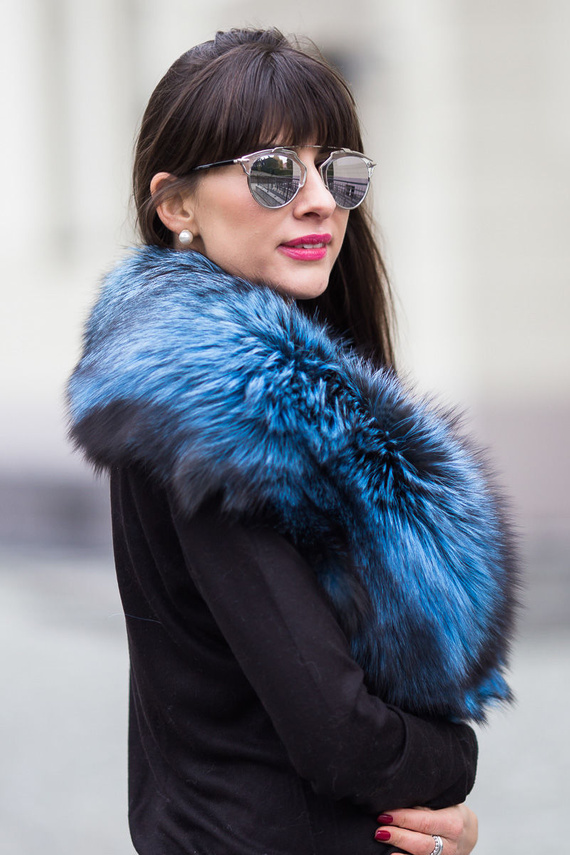 Large Detachable Silver Fox Fur Collar dyed in Blue 