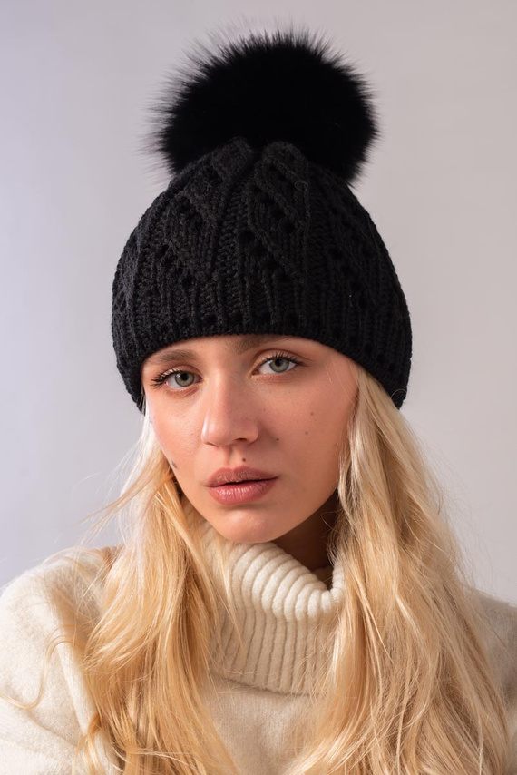 Ladies Winter Beanie Hat with Fur pompom 