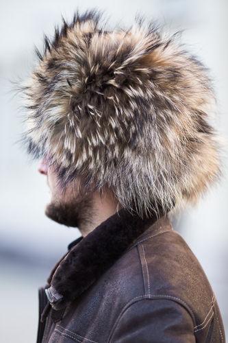 Men,s genuine Raccoon Fur Trapper Hat    