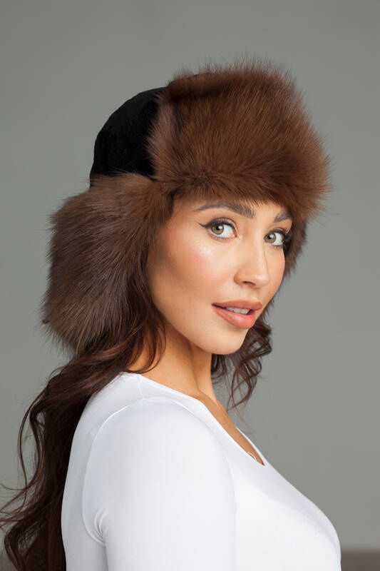 Womens Fur Trapper Hat in Black