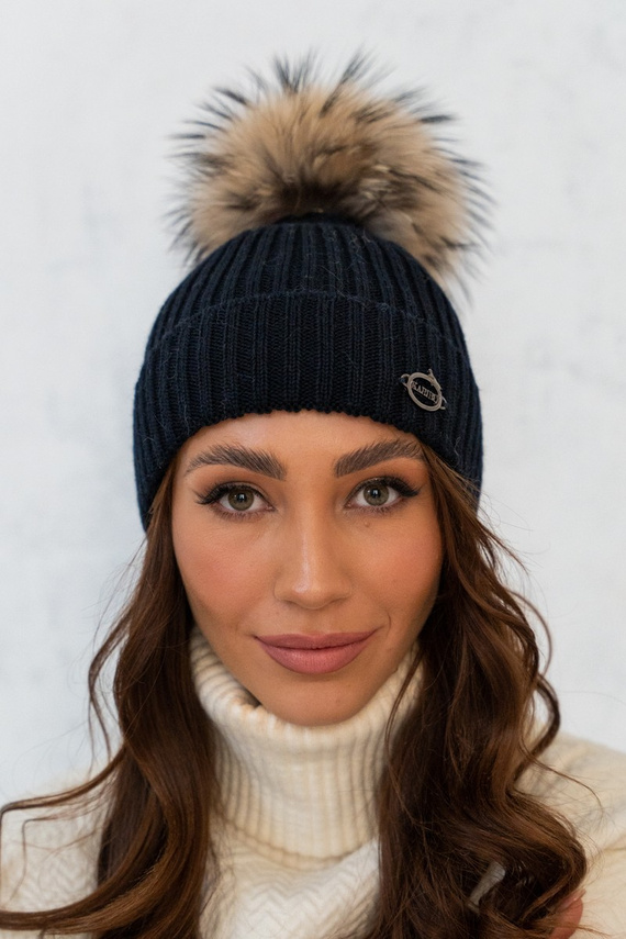 WOOL BERET WITH GENUINE RACCOON FUR POM POM