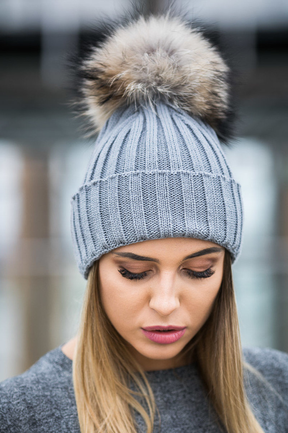  WOOL BEANIE HAT WITH GENUINE RACCOON FUR POM POM