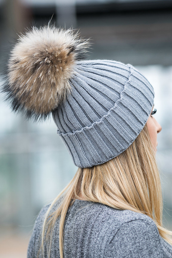  WOOL BEANIE HAT WITH GENUINE RACCOON FUR POM POM