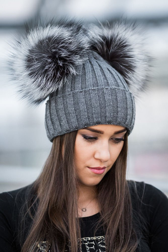 BEANIE WOOL HAT WITH DOUBLE POM POM 