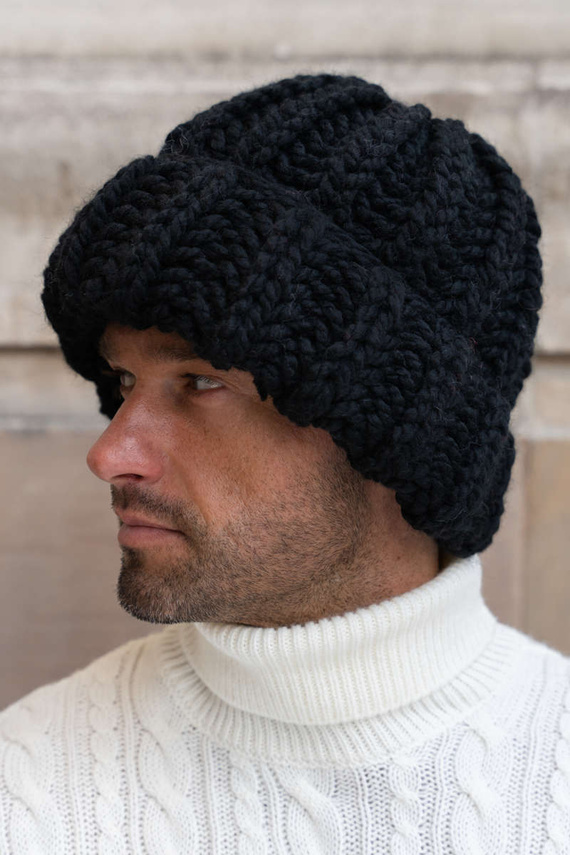 BLACK ALPACA WOOL HAT WITH GENUINE RACCOON FUR POM POM 